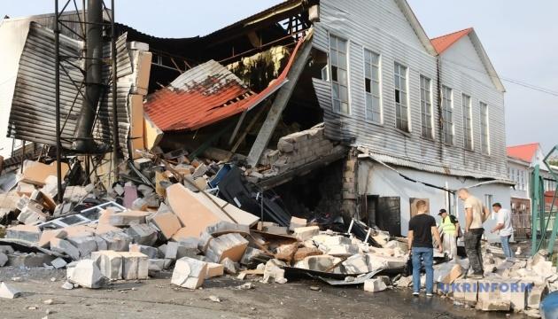 У Києві число постраждалих від ракетного удару збільшилося до трьох осіб.