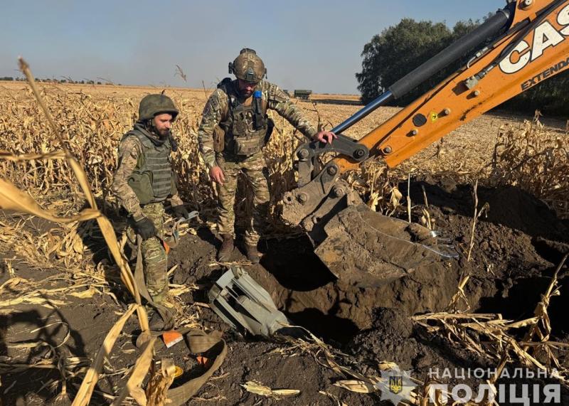 В Сумській області було знищено авіабомбу вагою 250 кілограмів, а також безпілотник, що належить Росії.