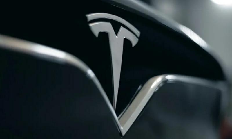 Момент істини для Tesla: які новини підготувала презентація безпілотного автомобіля?