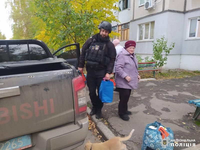 Протягом доби правоохоронці Харківської області вивели з-під обстрілів 75 місцевих мешканців - Інформаційний портал Весь Харків.